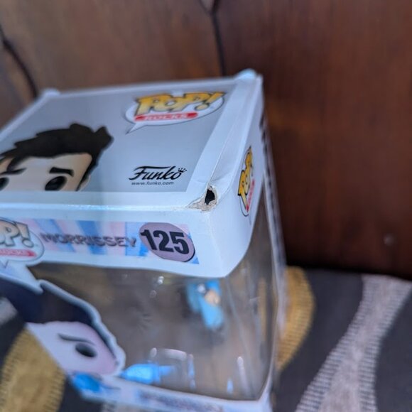 Morrisey Pop Rocks Pop Figure #125 DAMAGED BOX - Picture 3 of 7
